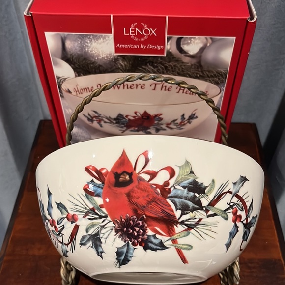 Lenox Winter Greetings Sentiment Bowl  "Home is Where the Heart Is" Original Box - Picture 1 of 16